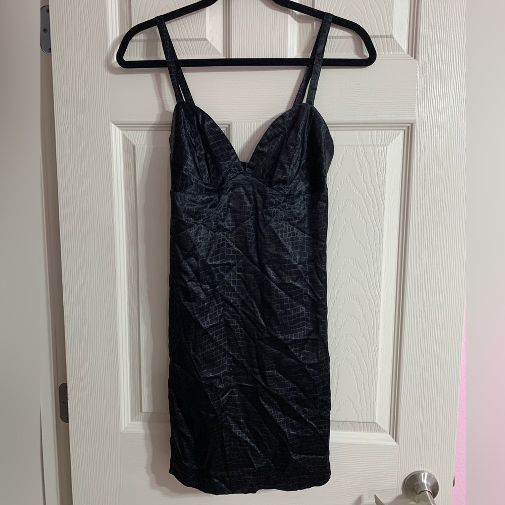 VTG Guess black mini dress - size 3 - Picture 5 of 11